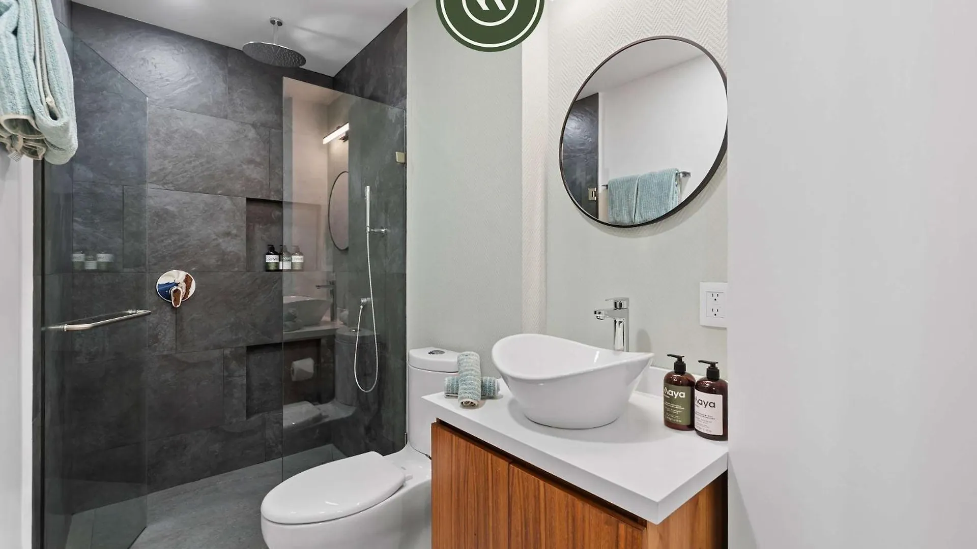 Lägenhet Boho 2 Bedroom Condo - Dowtown - Rooftop Pool - Jacuzzi Puerto Vallarta Mexiko